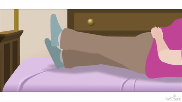 Prevención de caídas: Ejercicio de levantamiento de piernas (subtitulado)