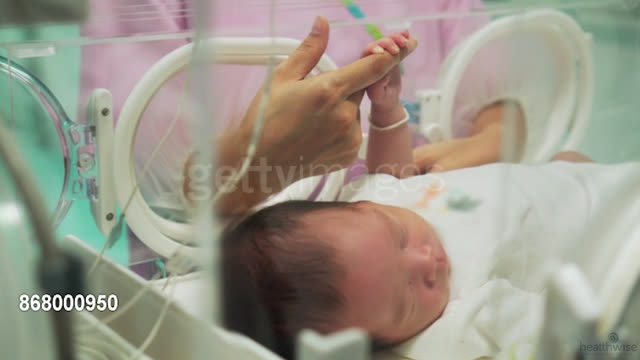 Bebé prematuro: Cuidados especiales en la NICU
