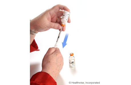 Cómo cargar insulina turbia en la jeringa